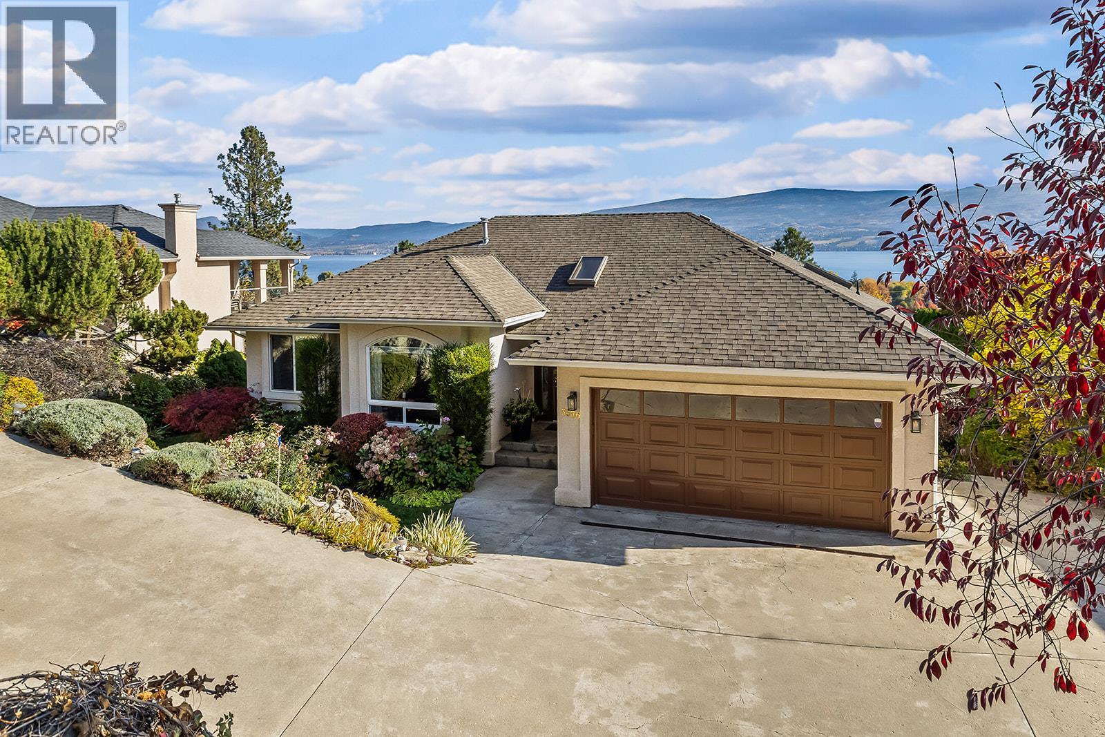 3576 Apple Way Boulevard, West Kelowna, British Columbia  V4T 1Y7 - Photo 3 - 10387966