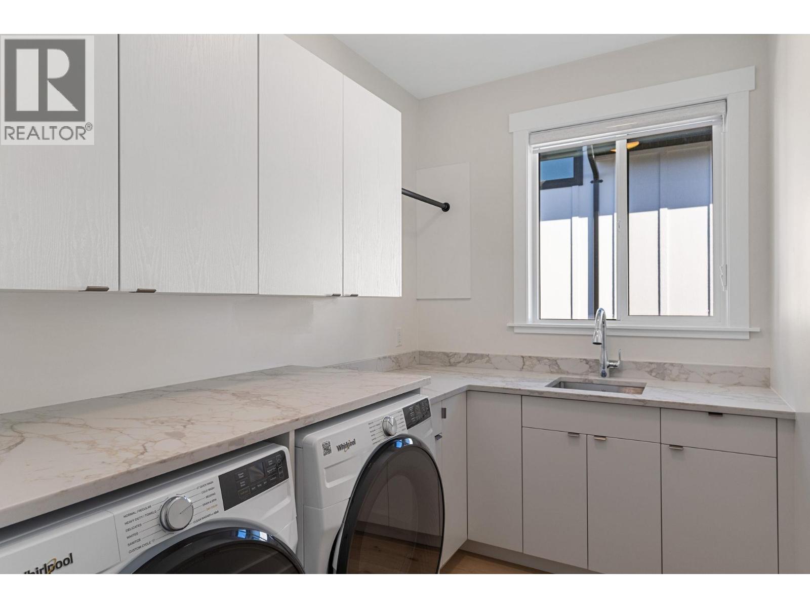 2140 Montenegro Drive, Kelowna, British Columbia  V1P 0B2 - Photo 27 - 10387475