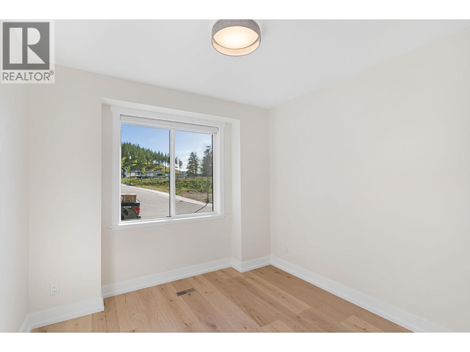 2140 Montenegro Drive, Kelowna, British Columbia  V1P 0B2 - Photo 28 - 10387475