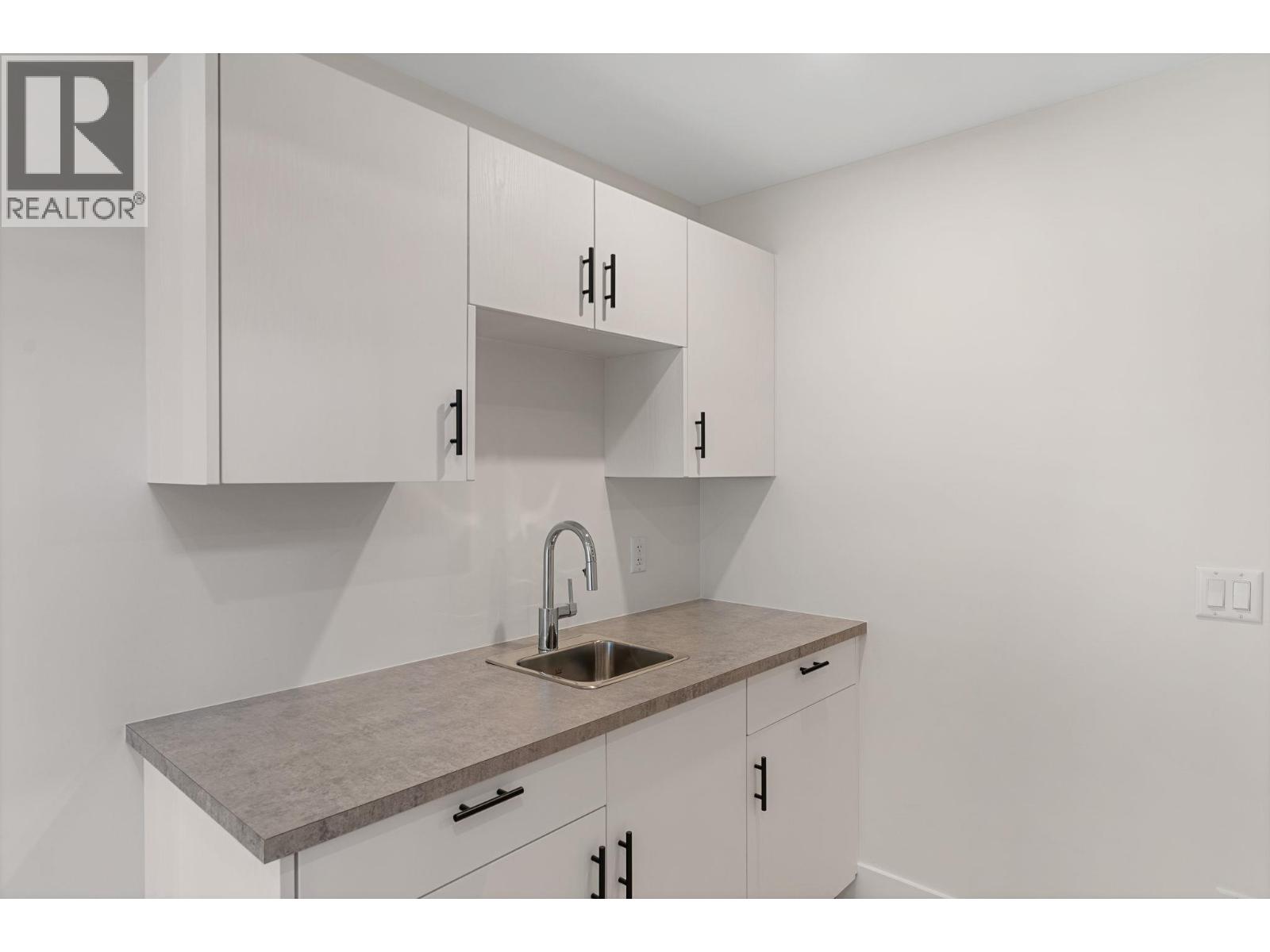 2140 Montenegro Drive, Kelowna, British Columbia  V1P 0B2 - Photo 42 - 10387475