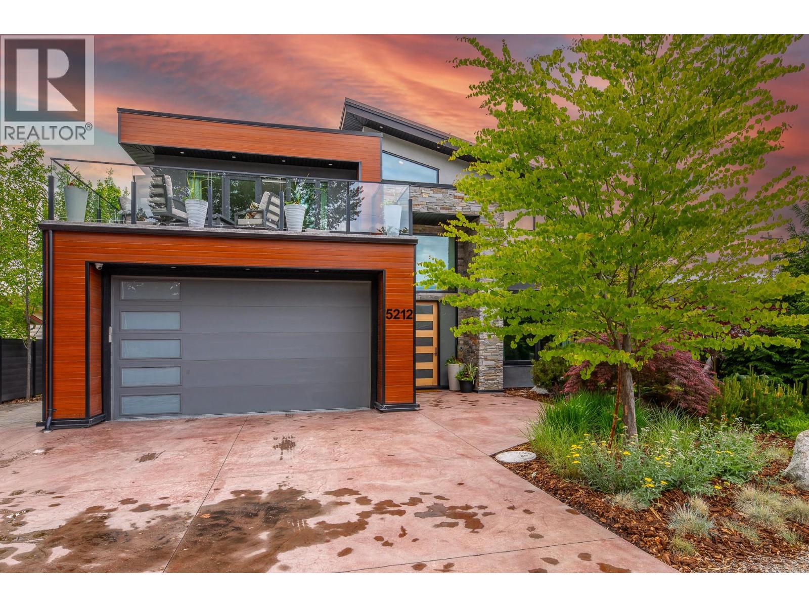 5212 Woods Avenue, Summerland, British Columbia  V0H 1Z9 - Photo 1 - 10388073