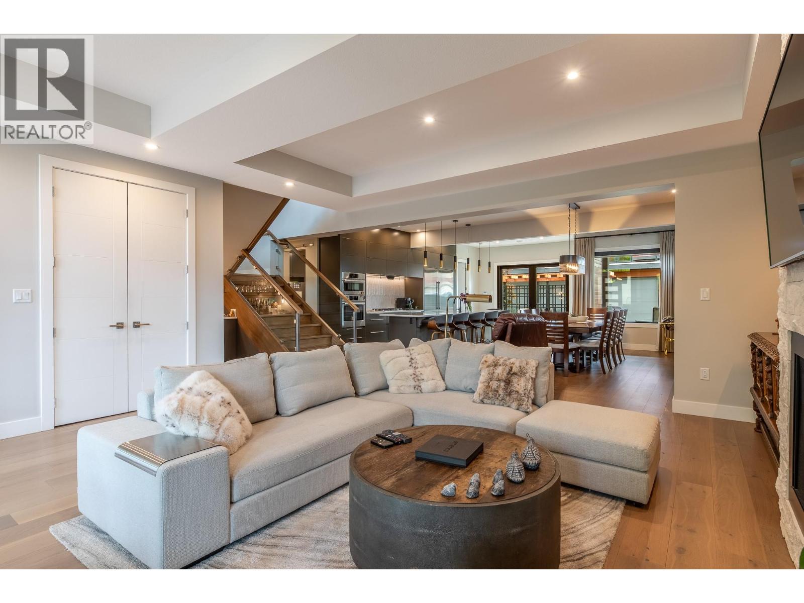 5212 Woods Avenue, Summerland, British Columbia  V0H 1Z9 - Photo 12 - 10388073
