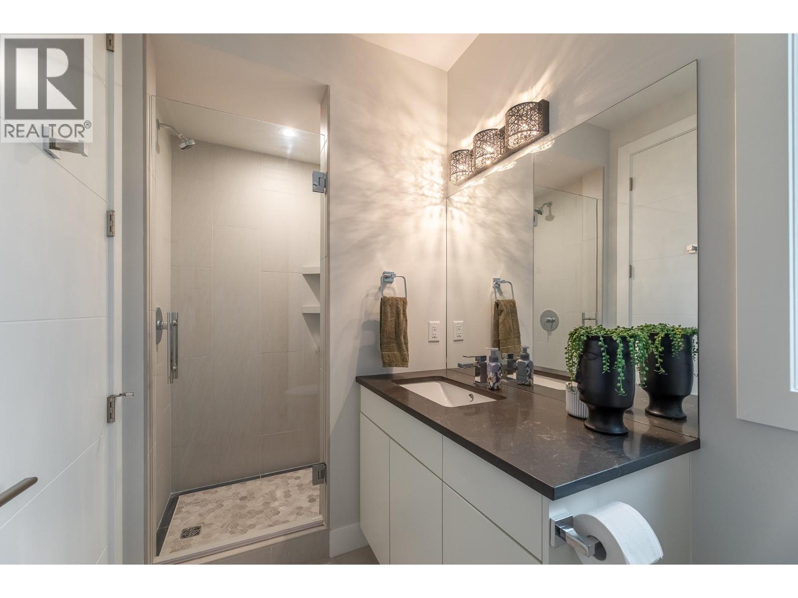 5212 Woods Avenue, Summerland, British Columbia  V0H 1Z9 - Photo 22 - 10388073