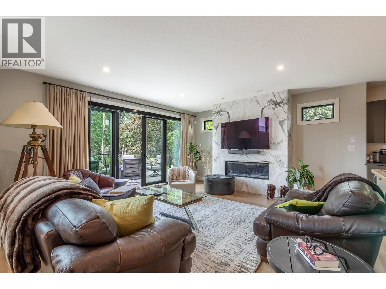 5212 Woods Avenue, Summerland, British Columbia  V0H 1Z9 - Photo 25 - 10388073