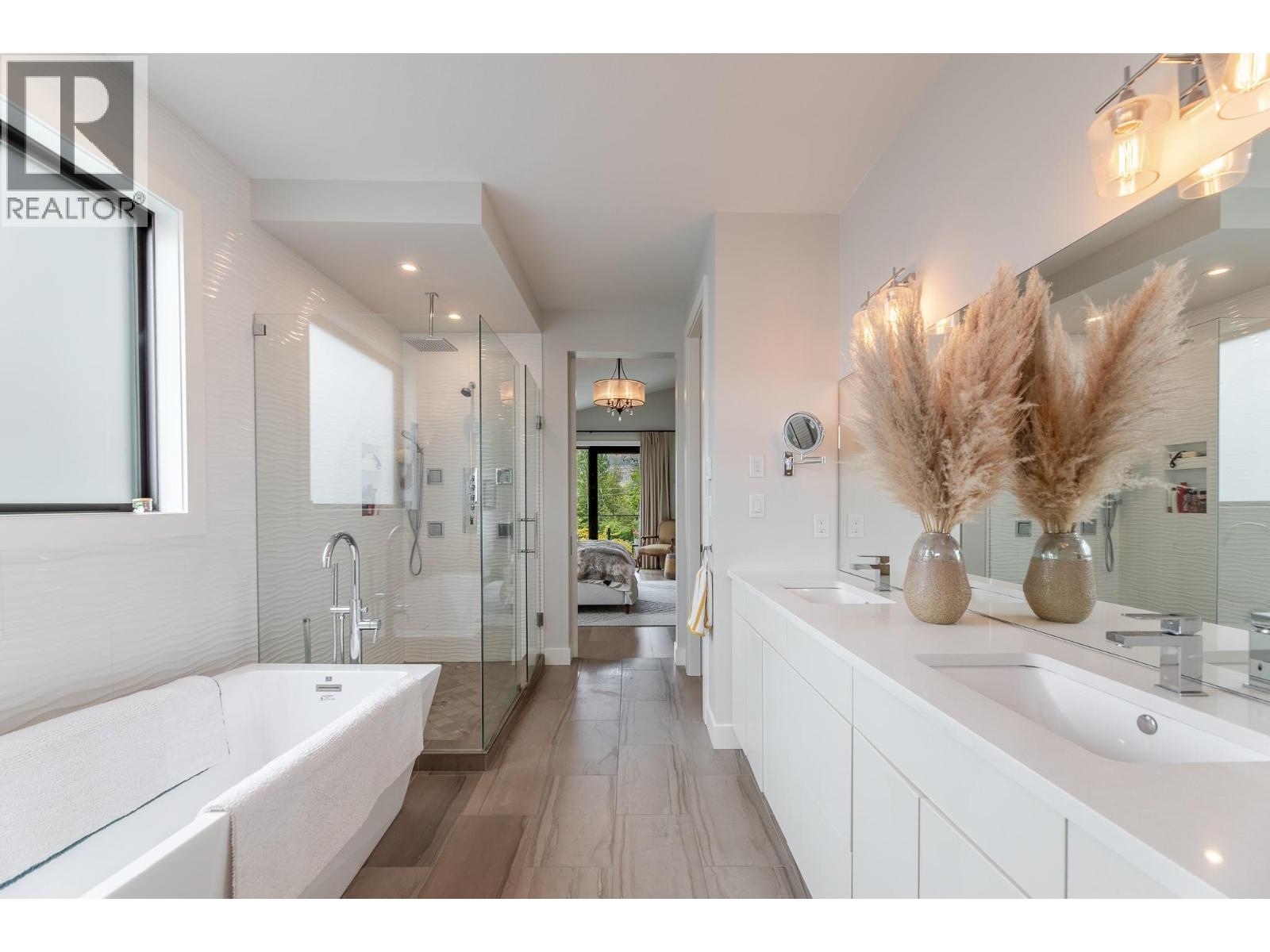 5212 Woods Avenue, Summerland, British Columbia  V0H 1Z9 - Photo 33 - 10388073