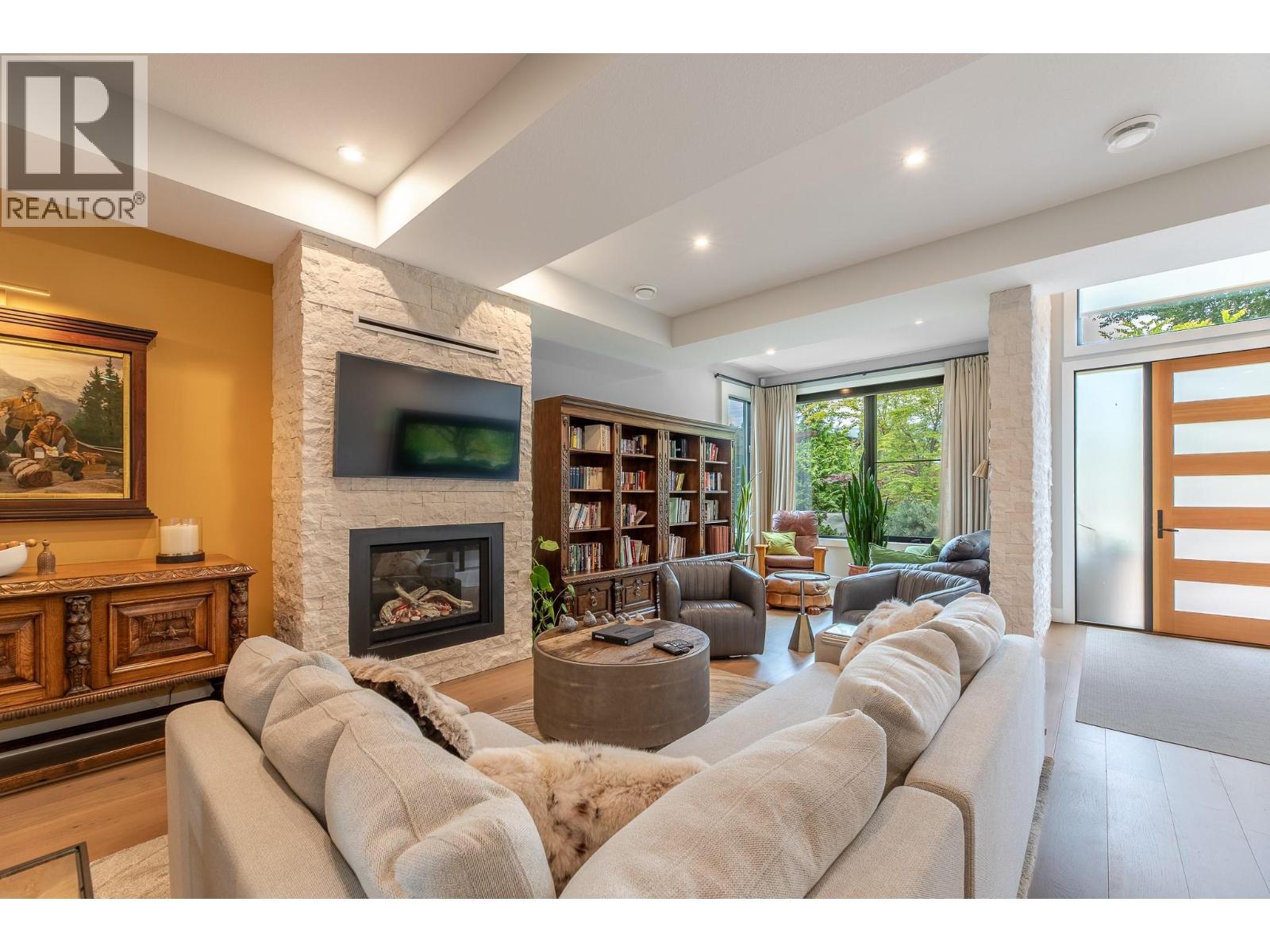 5212 Woods Avenue, Summerland, British Columbia  V0H 1Z9 - Photo 9 - 10388073