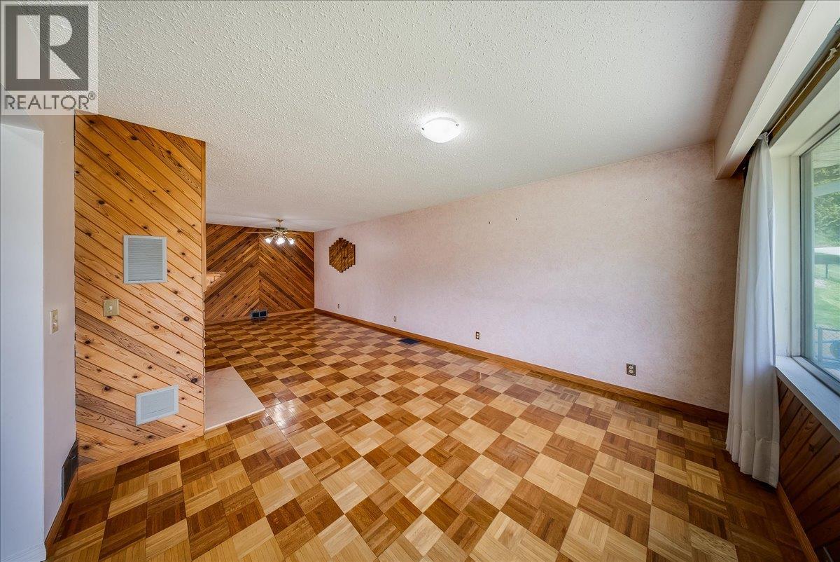 665 6 Street, Montrose, British Columbia  V0G 1P0 - Photo 25 - 10386909