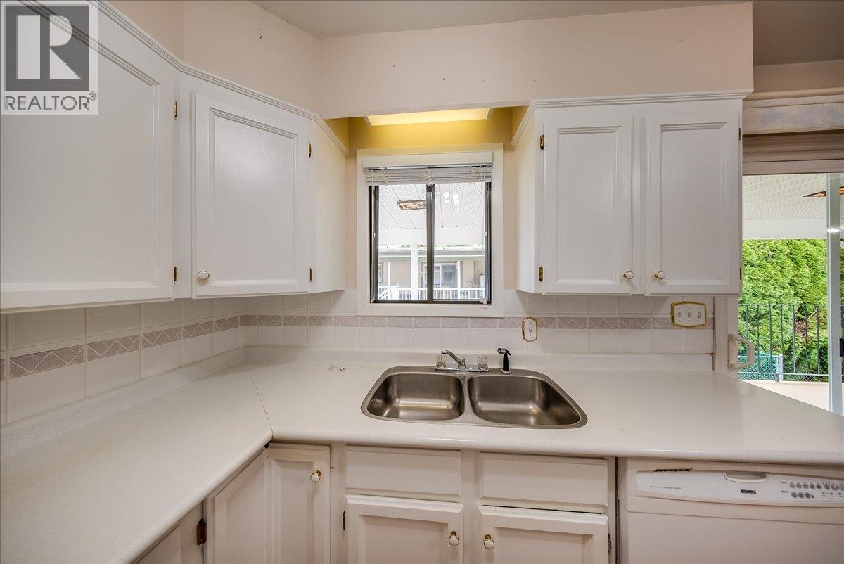 665 6 Street, Montrose, British Columbia  V0G 1P0 - Photo 39 - 10386909