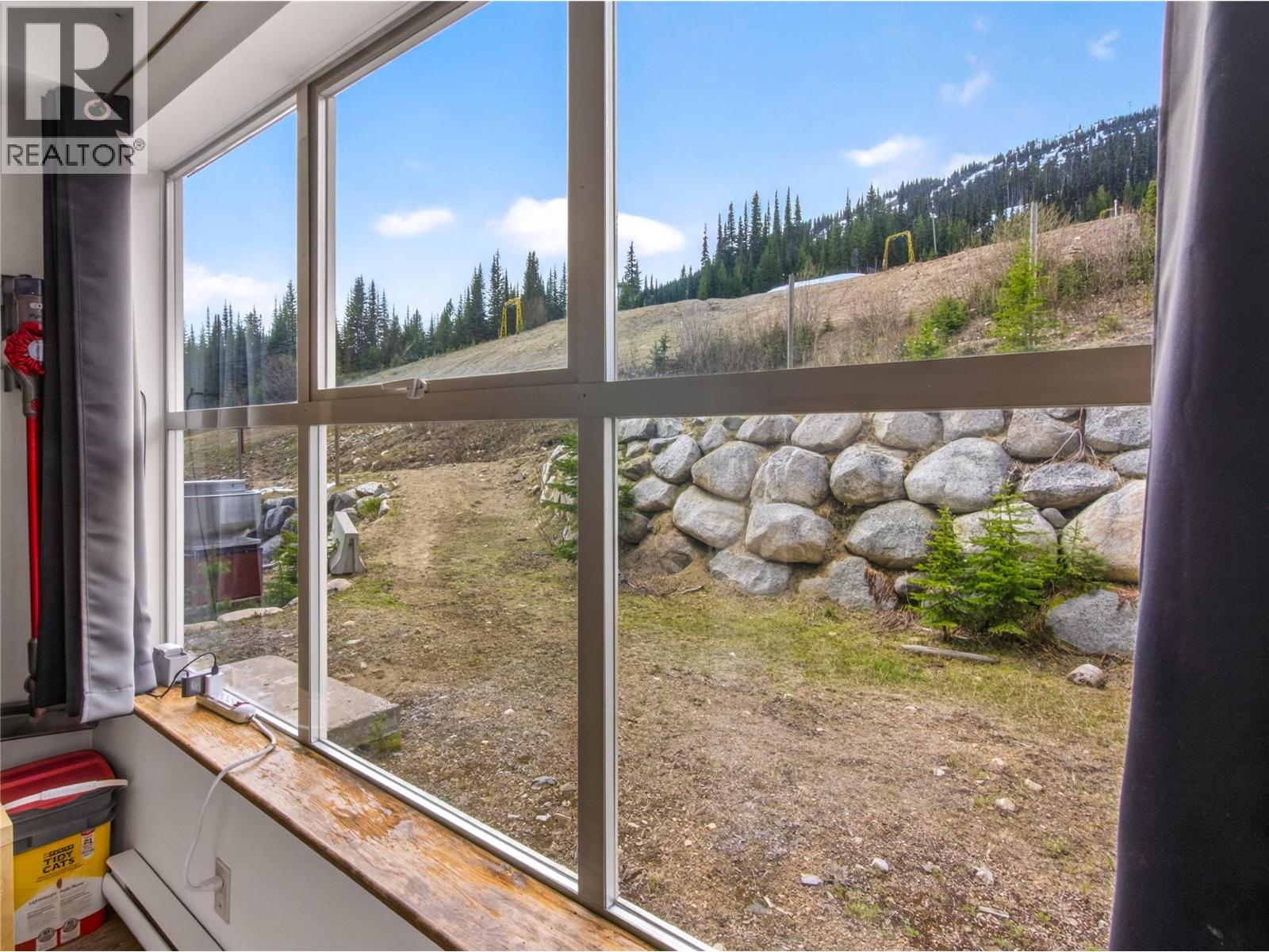 300 Strayhorse Road Unit# 219, Apex Mountain, British Columbia  V0X 1N6 - Photo 13 - 10386276