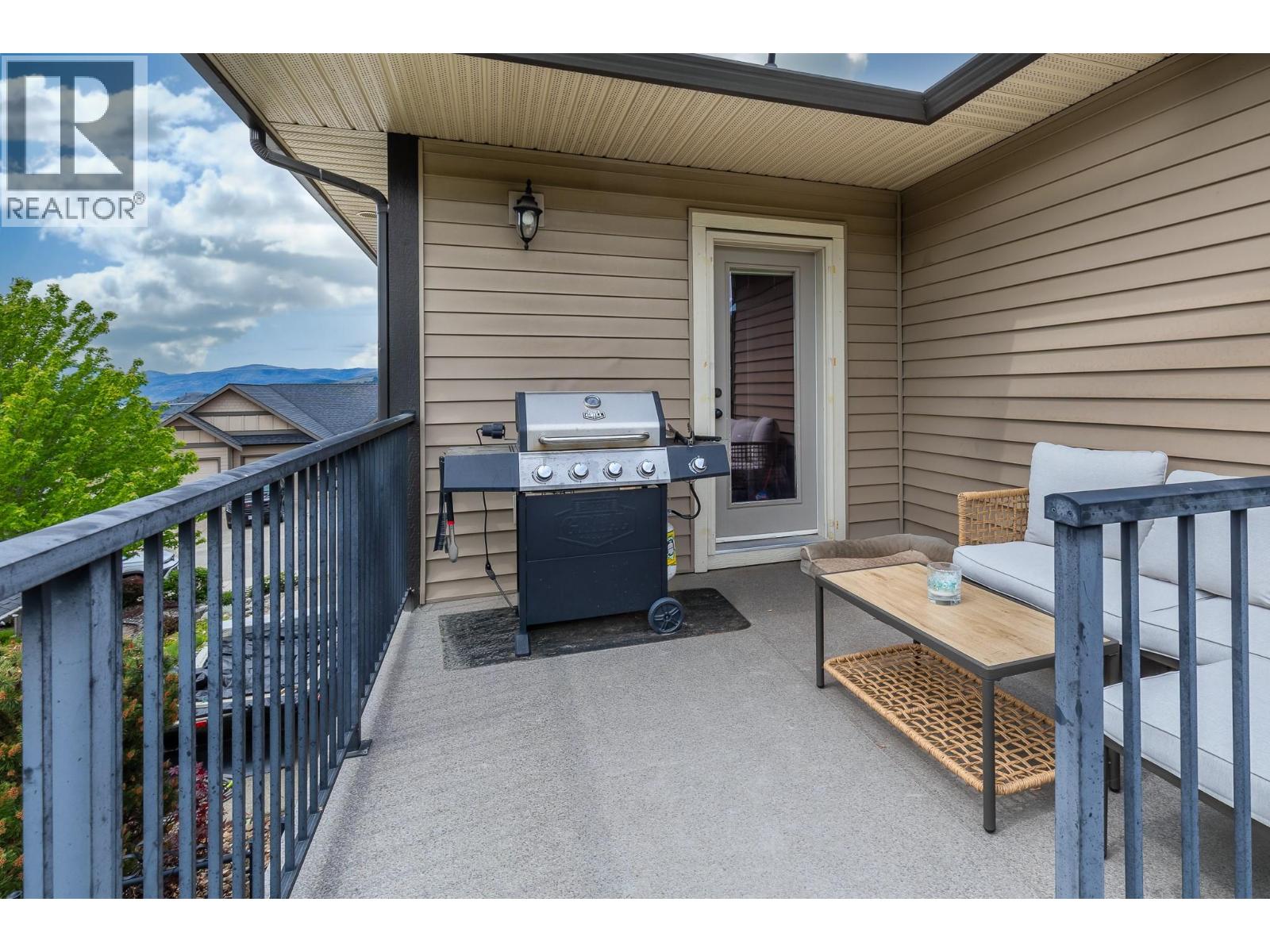 6555 Blackcomb Place, Vernon, British Columbia    - Photo 19 - 10387720