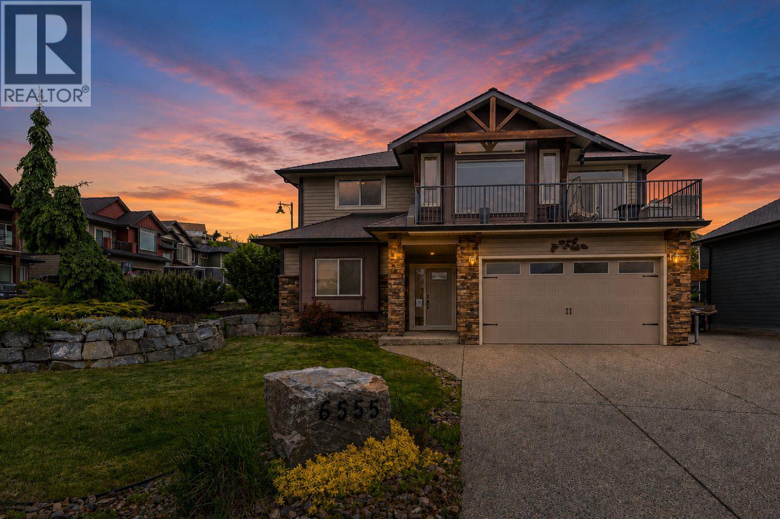 6555 Blackcomb Place, Vernon, British Columbia    - Photo 3 - 10387720