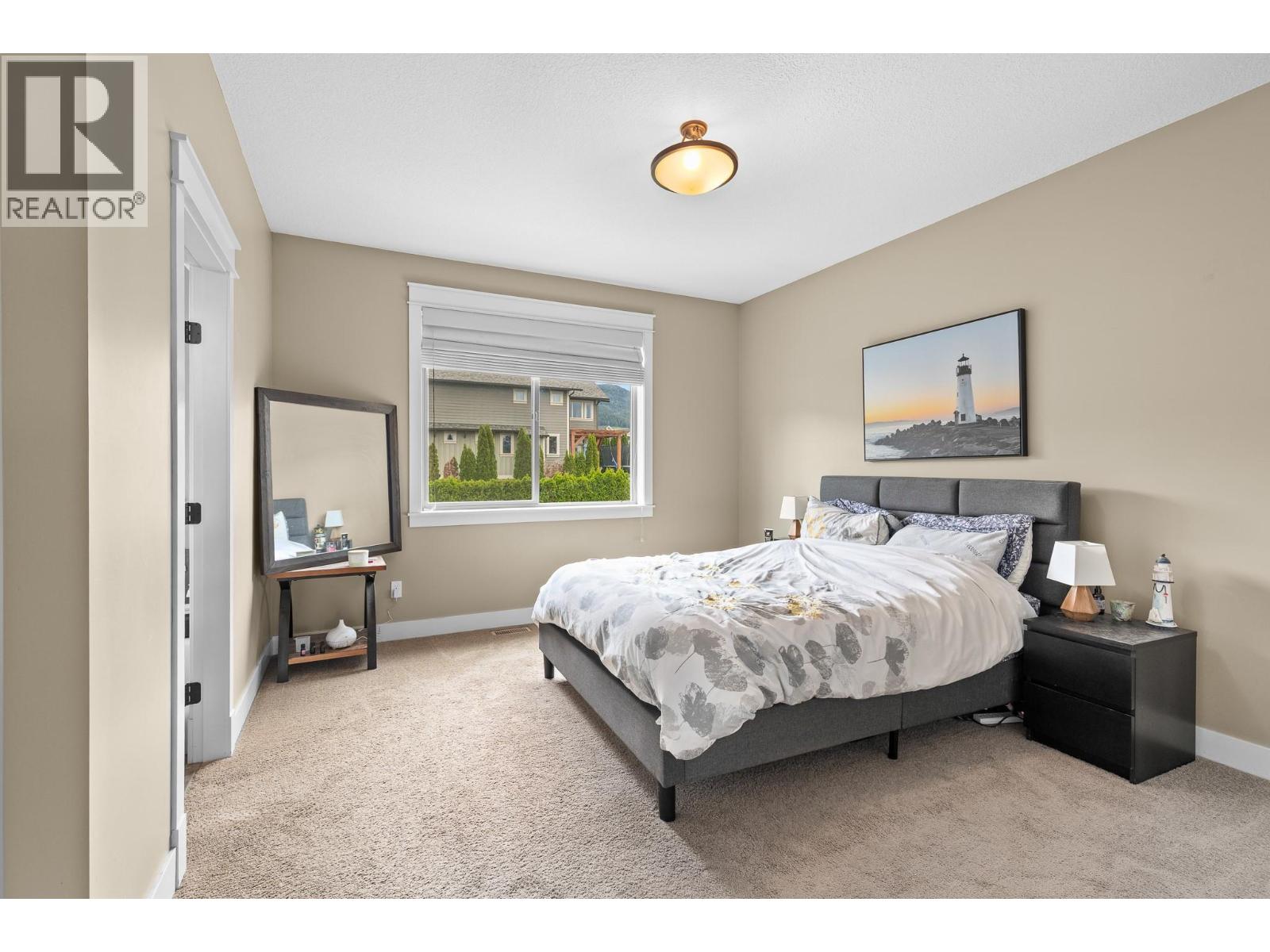 6555 Blackcomb Place, Vernon, British Columbia    - Photo 38 - 10387720