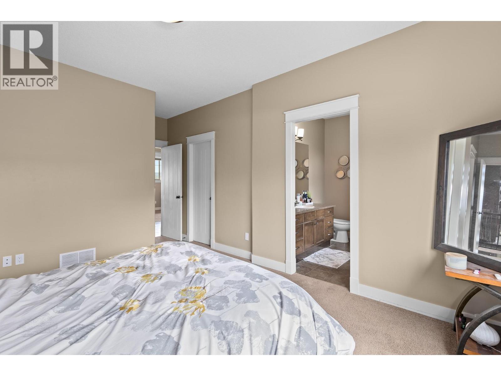 6555 Blackcomb Place, Vernon, British Columbia    - Photo 41 - 10387720