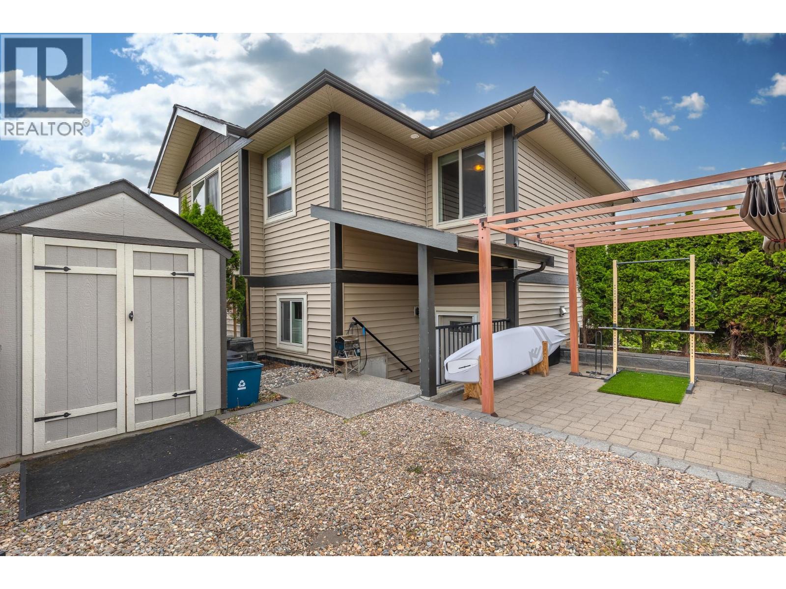 6555 Blackcomb Place, Vernon, British Columbia    - Photo 64 - 10387720