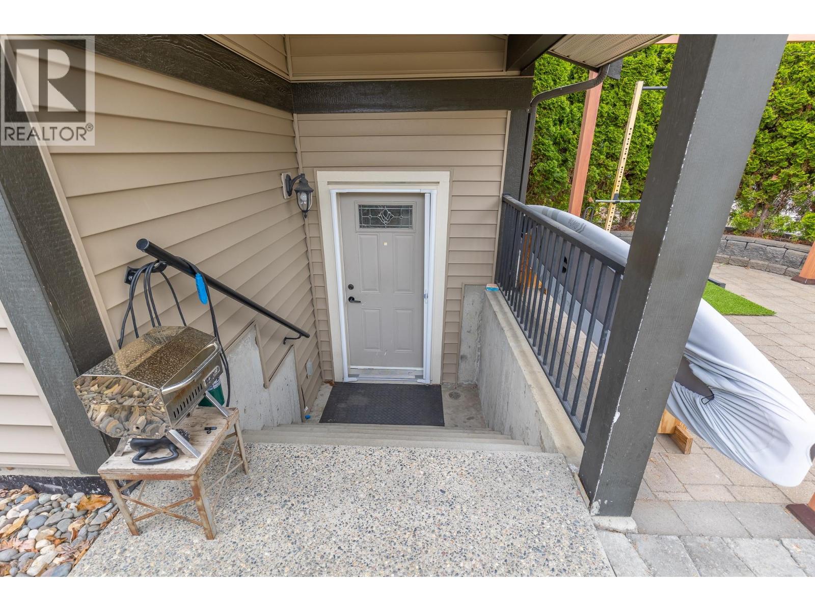 6555 Blackcomb Place, Vernon, British Columbia    - Photo 66 - 10387720