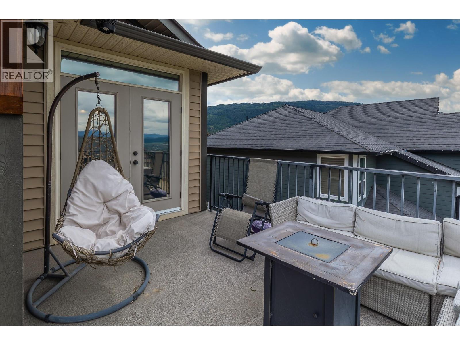 6555 Blackcomb Place, Vernon, British Columbia    - Photo 81 - 10387720