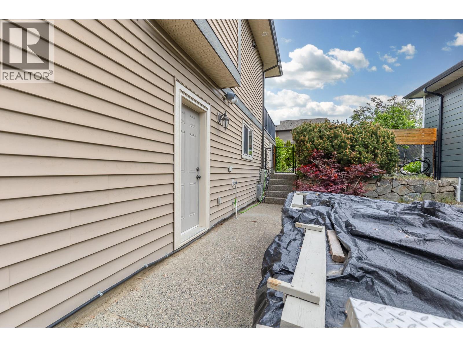 6555 Blackcomb Place, Vernon, British Columbia    - Photo 82 - 10387720