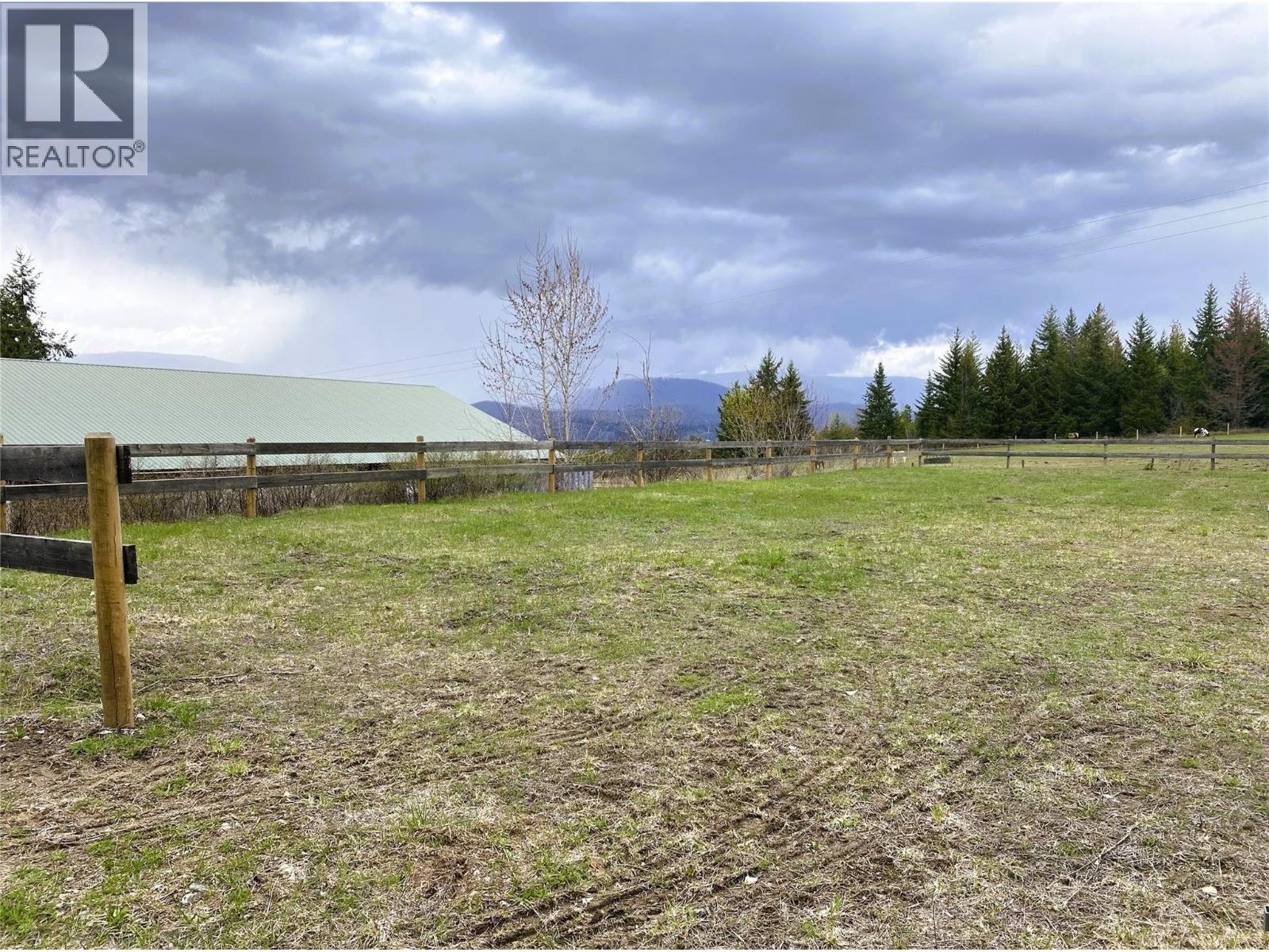 1403 Notch Hill Road, Sorrento, British Columbia  V0E 2W1 - Photo 15 - 10379071