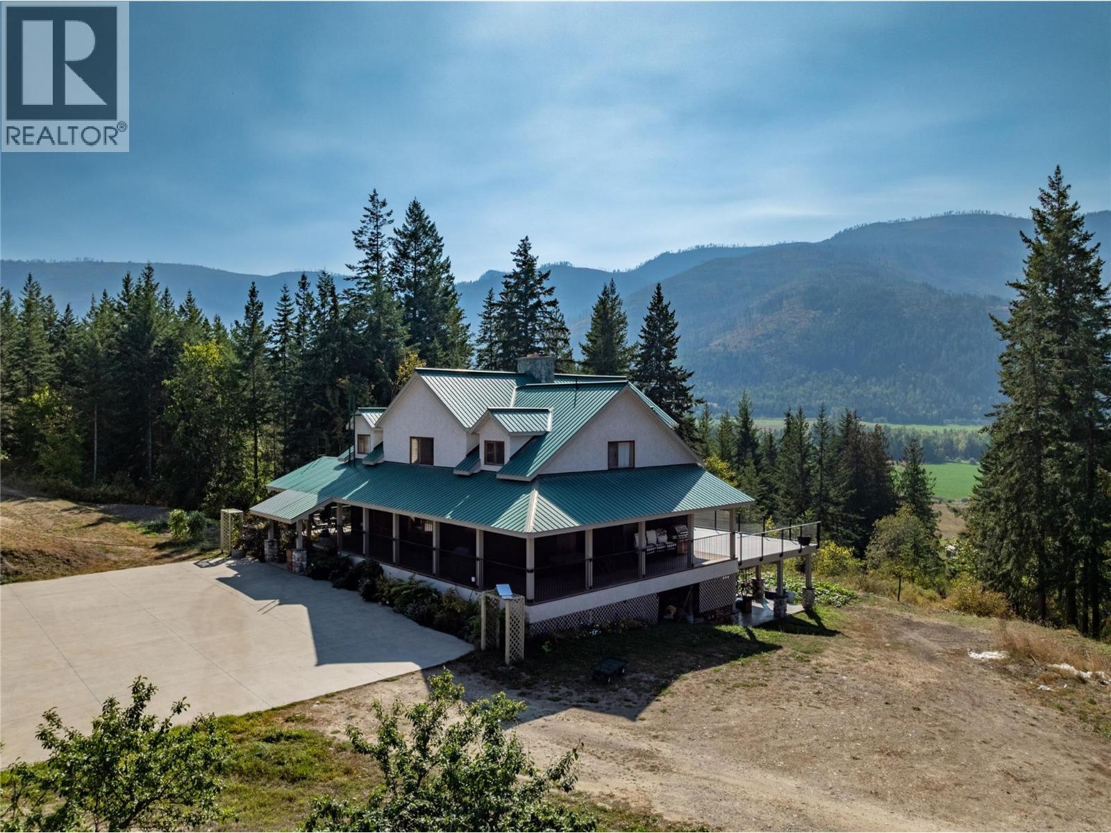 1403 Notch Hill Road, Sorrento, British Columbia  V0E 2W1 - Photo 24 - 10379071