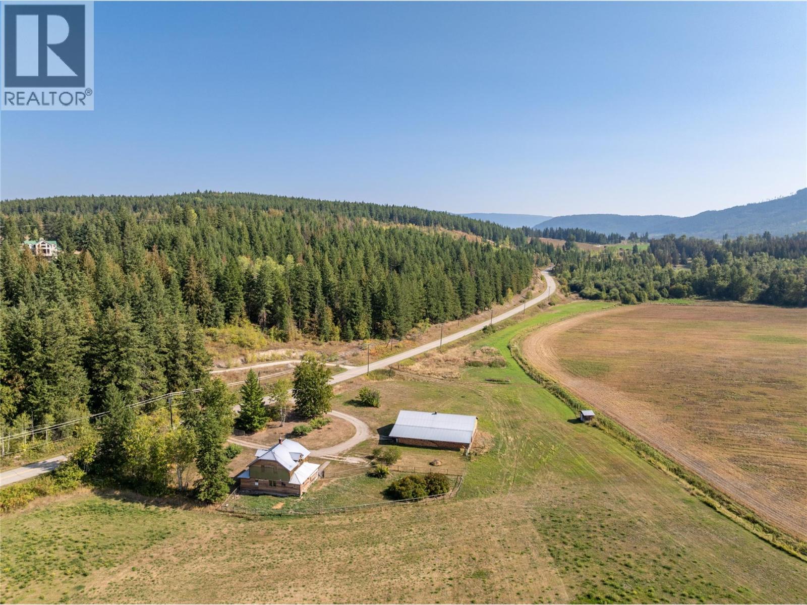 1403 Notch Hill Road, Sorrento, British Columbia  V0E 2W1 - Photo 3 - 10379071
