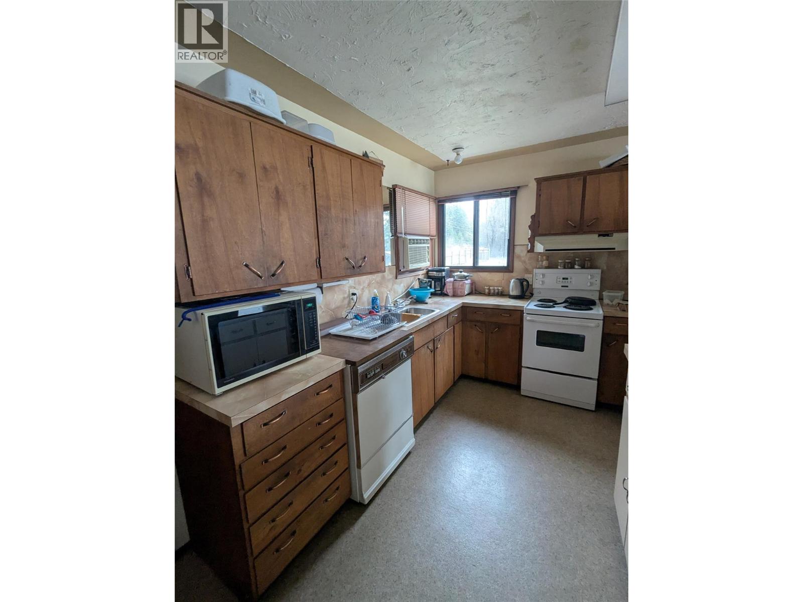 7841 Frontage Lane Lot# 1, Chase, British Columbia  V0E 1M1 - Photo 9 - 10387953