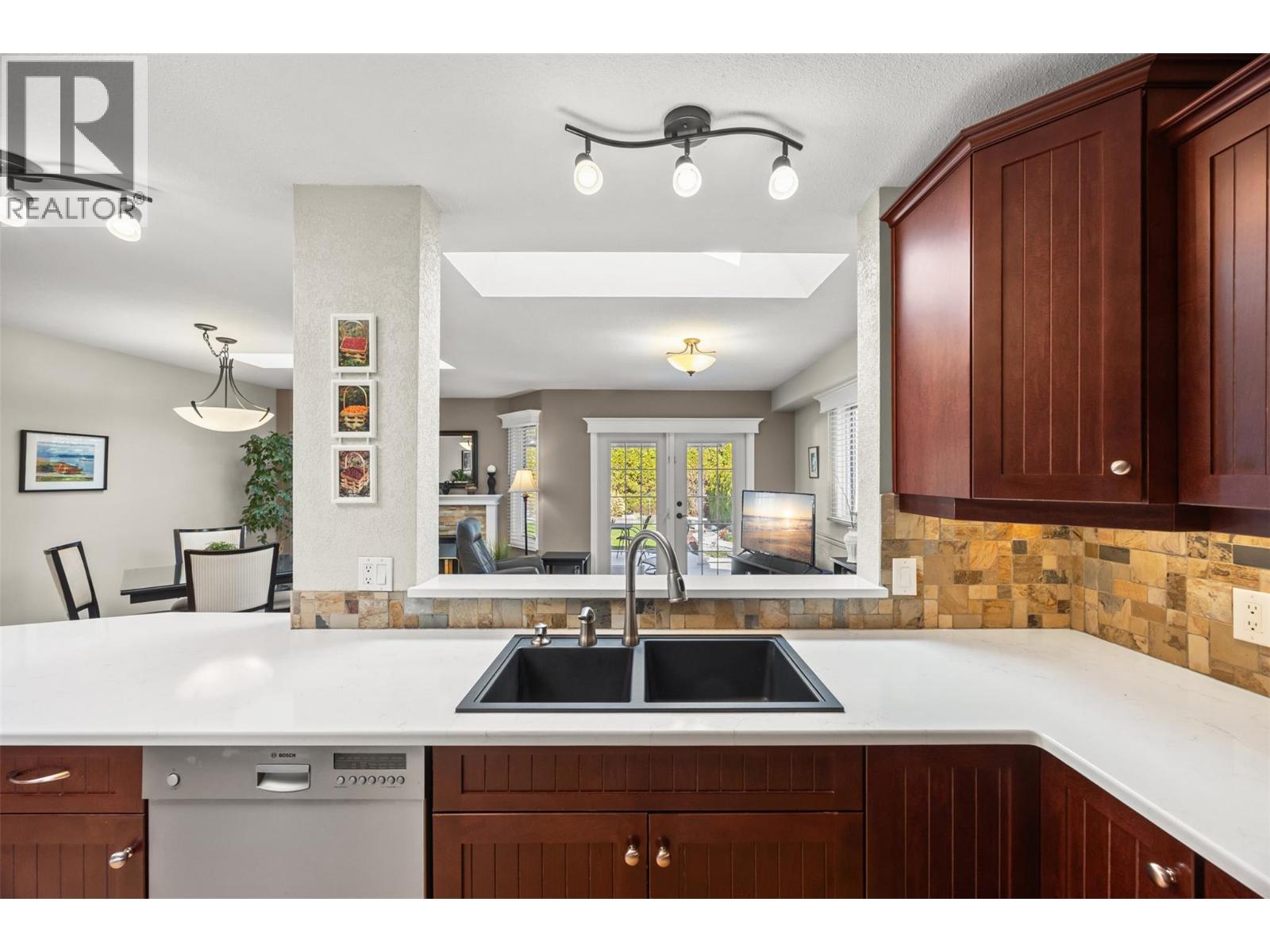 1384 Nelson Place, Kelowna, British Columbia  V1Y 9H4 - Photo 12 - 10388085