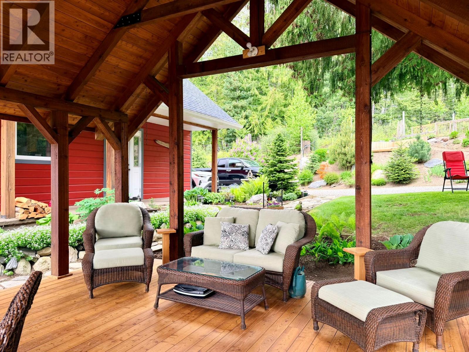 13643 Mountain Shores Road N, Boswell, British Columbia  V0B 1A4 - Photo 11 - 10388060