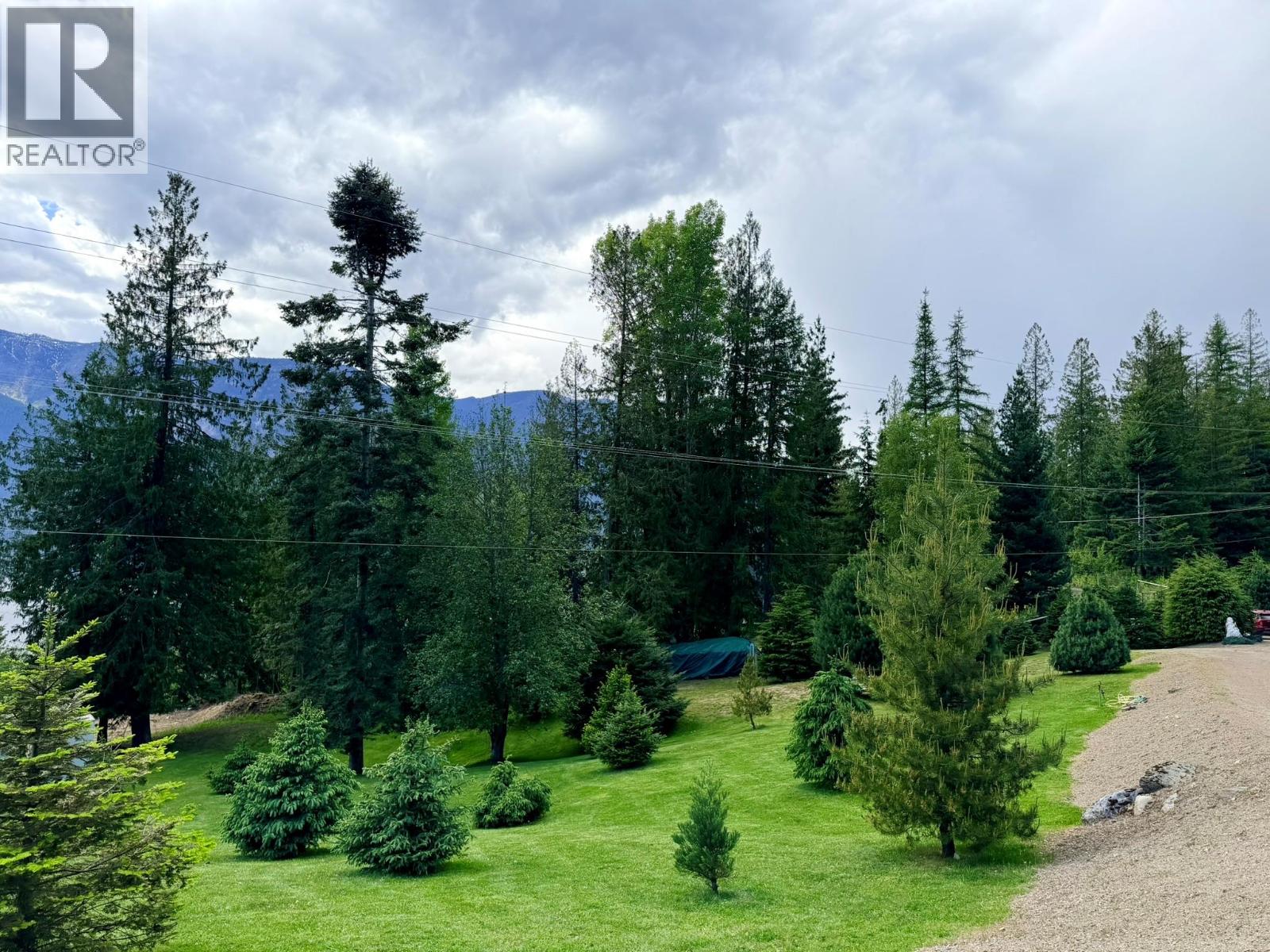 13643 Mountain Shores Road N, Boswell, British Columbia  V0B 1A4 - Photo 17 - 10388060
