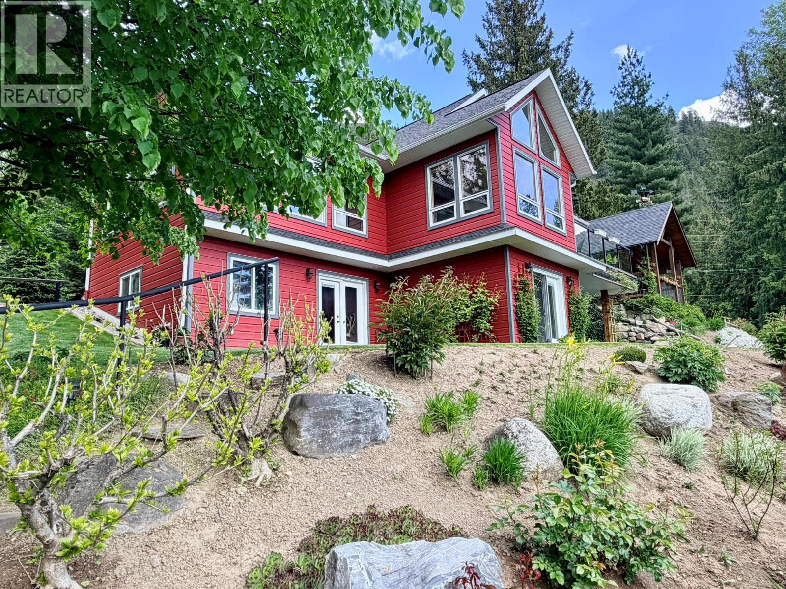 13643 Mountain Shores Road N, Boswell, British Columbia  V0B 1A4 - Photo 26 - 10388060