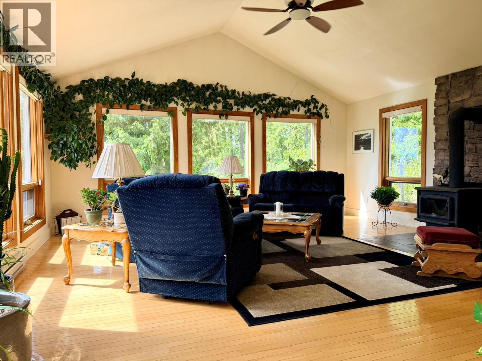 13643 Mountain Shores Road N, Boswell, British Columbia  V0B 1A4 - Photo 45 - 10388060