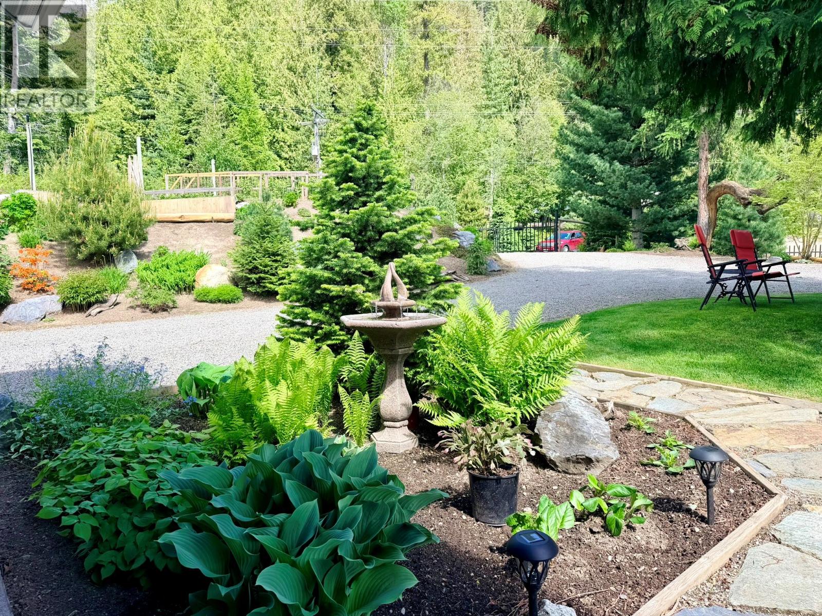 13643 Mountain Shores Road N, Boswell, British Columbia  V0B 1A4 - Photo 7 - 10388060