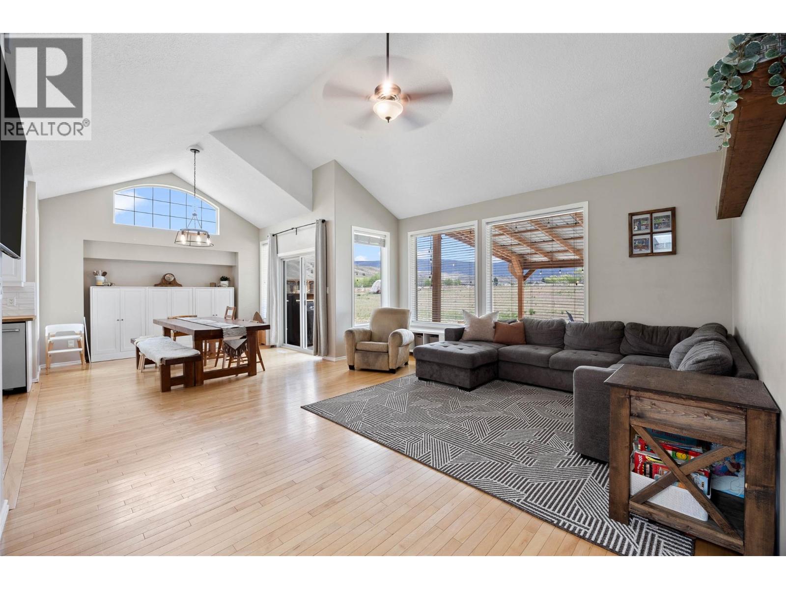 1480 Thompson River Drive, Kamloops, British Columbia  V0K 2J0 - Photo 8 - 10387981