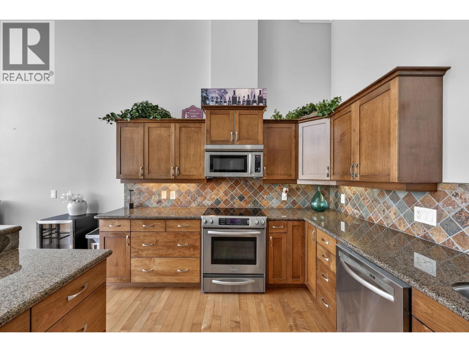 3996 Beach Avenue Unit# 323, Peachland, British Columbia  V0H 1X1 - Photo 18 - 10381040