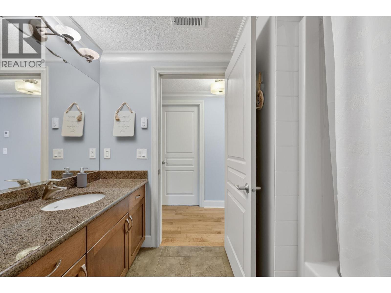 3996 Beach Avenue Unit# 323, Peachland, British Columbia  V0H 1X1 - Photo 44 - 10381040