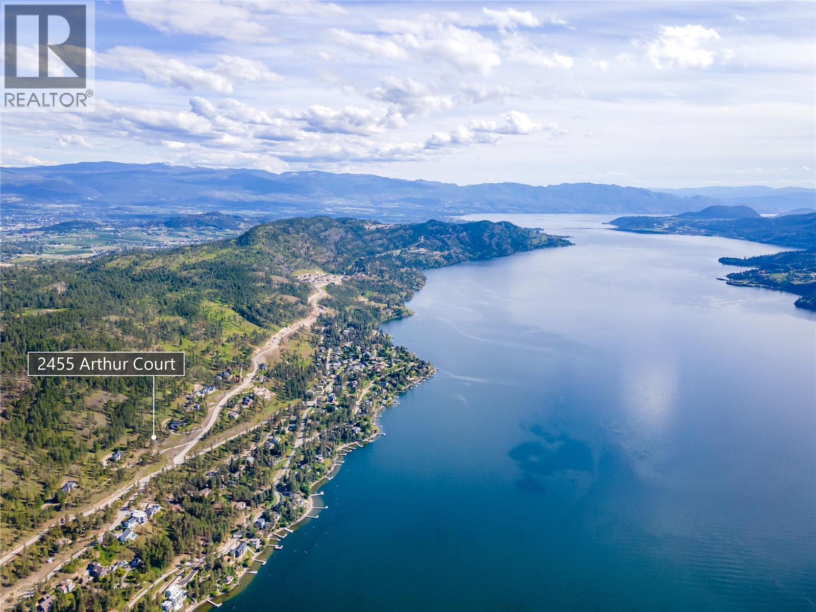 2455 Arthur Court, Kelowna, British Columbia  V1Y 7S2 - Photo 4 - 10388094