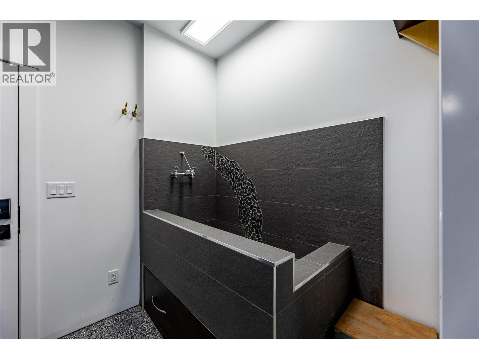 3401 Roncastle Road, Blind Bay, British Columbia  V0E 1H1 - Photo 71 - 10382651