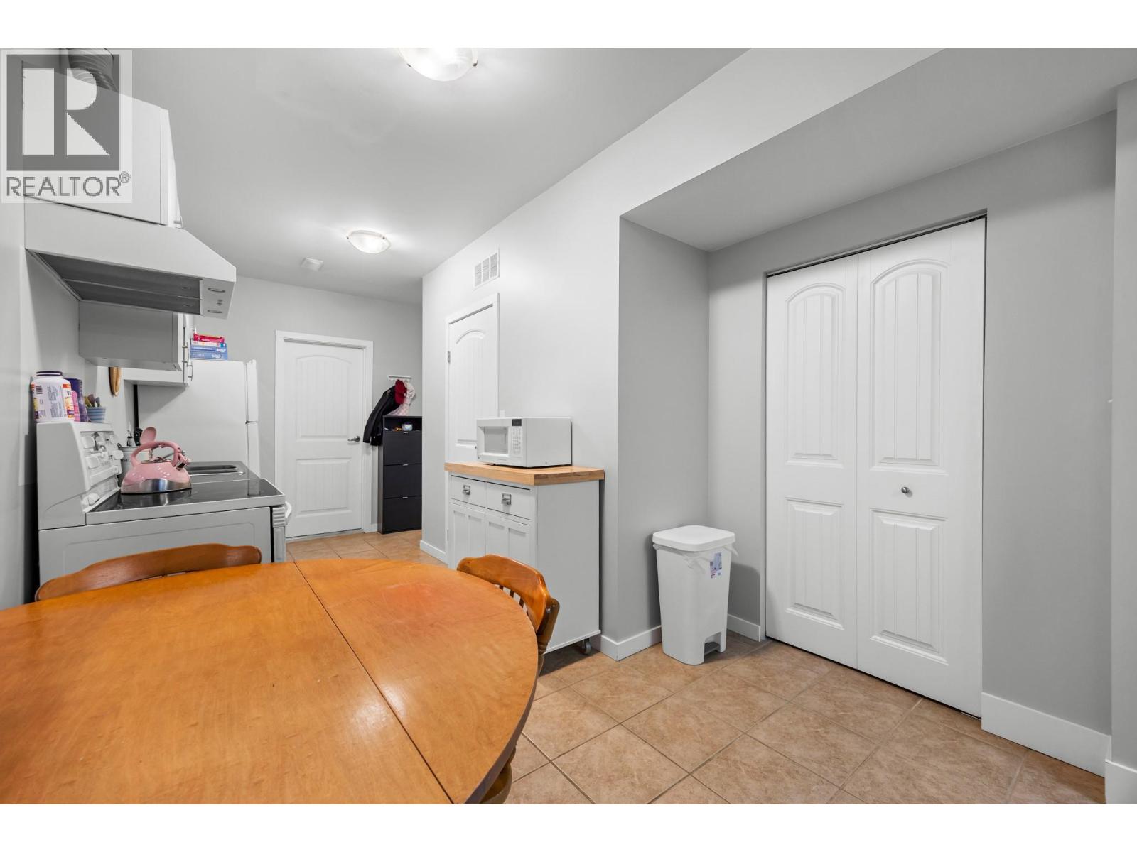 6717 Apollo Road, Vernon, British Columbia  V1H 1J3 - Photo 45 - 10388135