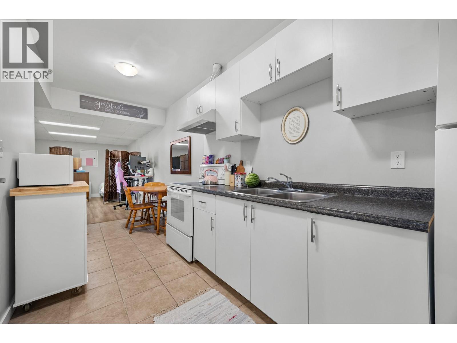 6717 Apollo Road, Vernon, British Columbia  V1H 1J3 - Photo 47 - 10388135
