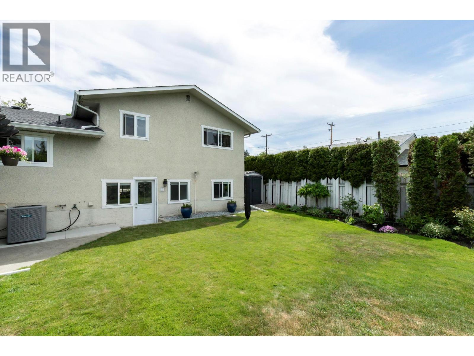 1000 Euclid Road, Kelowna, British Columbia  V1X 3K9 - Photo 37 - 10387793