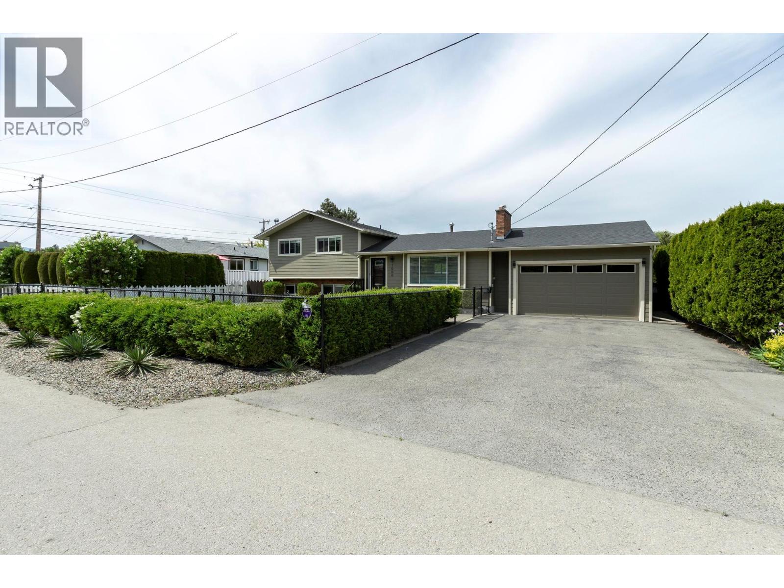 1000 Euclid Road, Kelowna, British Columbia  V1X 3K9 - Photo 40 - 10387793