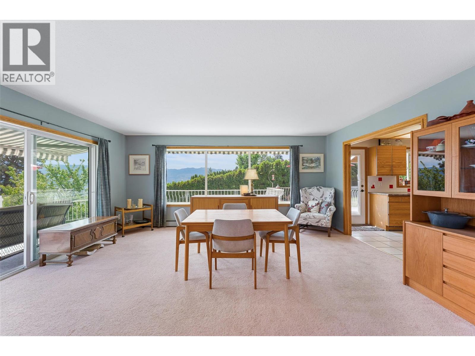 2157 Alexander Place, Kelowna, British Columbia  V1Z 2X5 - Photo 11 - 10388112