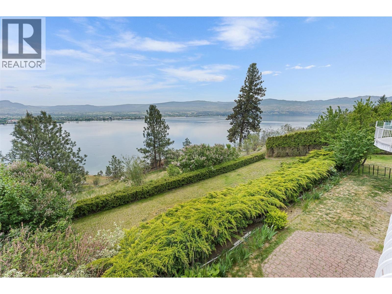 2157 Alexander Place, Kelowna, British Columbia  V1Z 2X5 - Photo 31 - 10388112