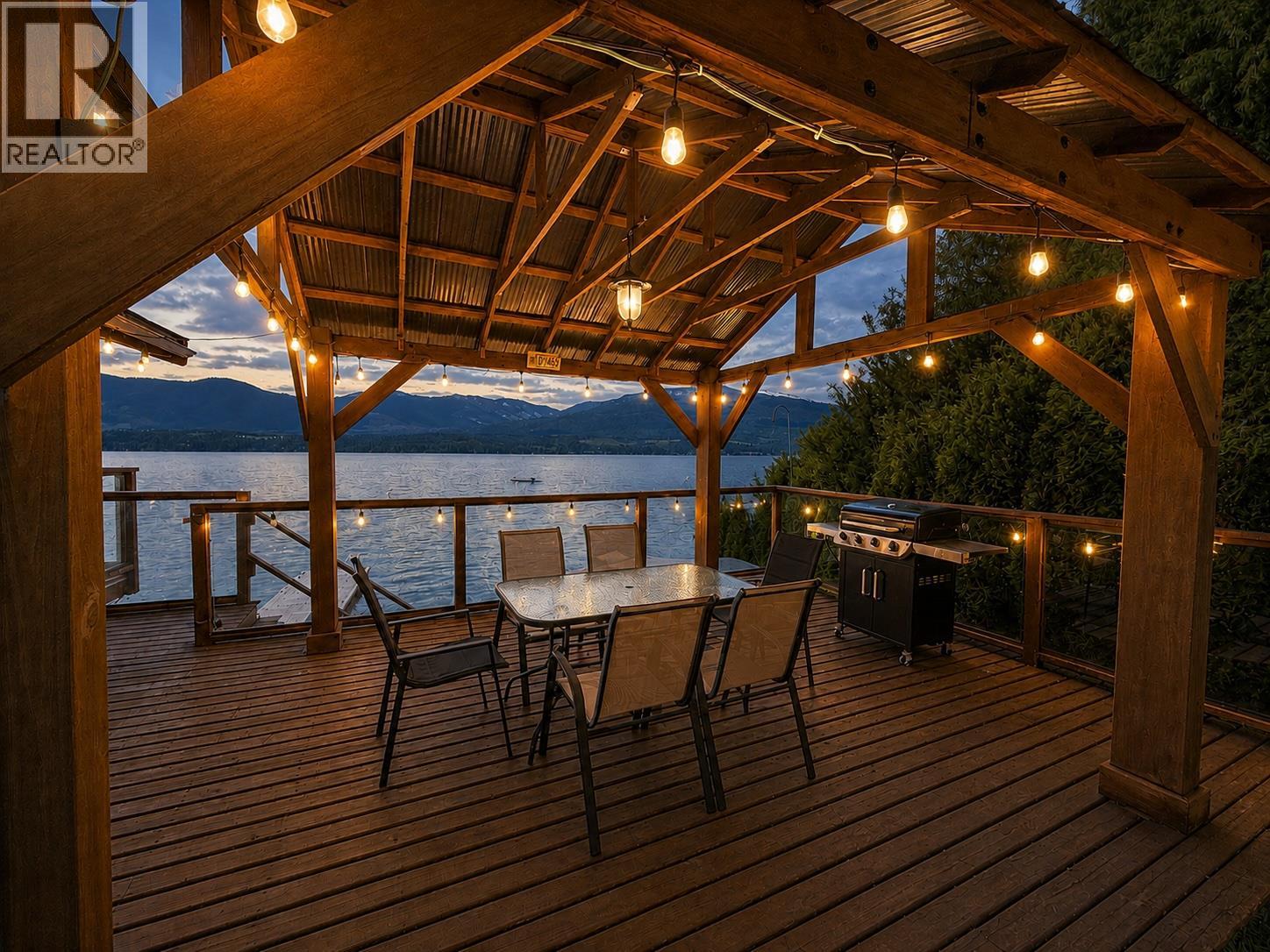 3981 Eagle Bay Road, Eagle Bay, British Columbia  V0E 1T0 - Photo 13 - 10388170
