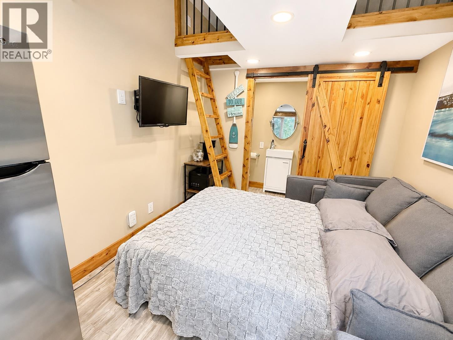 3981 Eagle Bay Road, Eagle Bay, British Columbia  V0E 1T0 - Photo 22 - 10388170