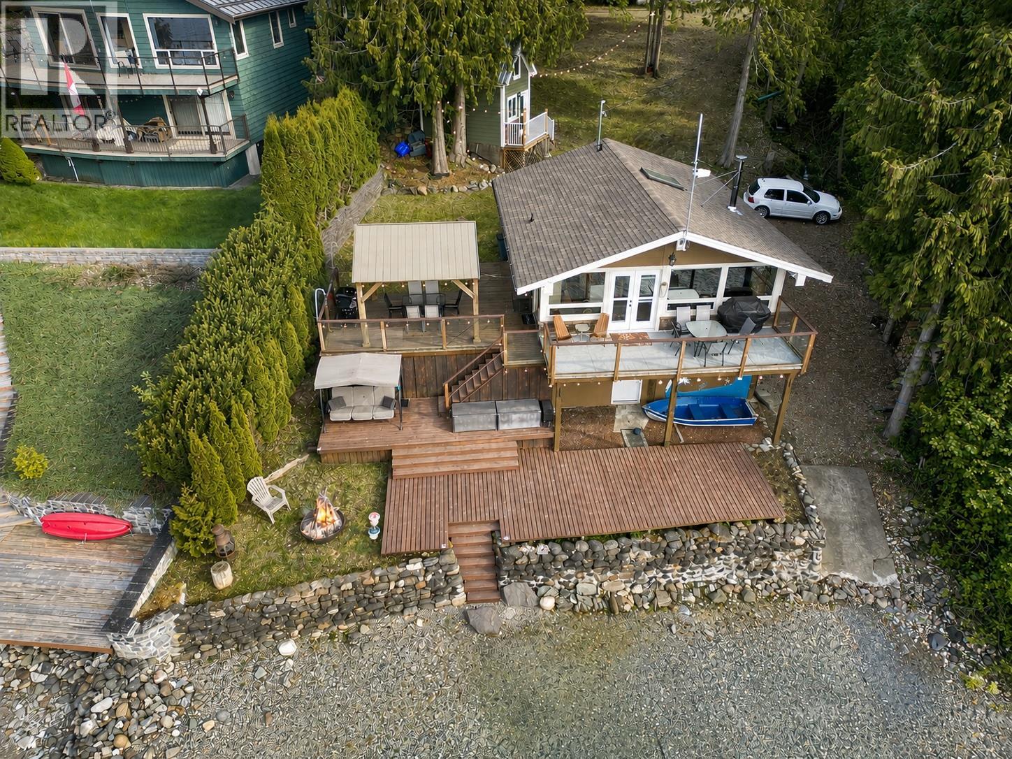 3981 Eagle Bay Road, Eagle Bay, British Columbia  V0E 1T0 - Photo 34 - 10388170