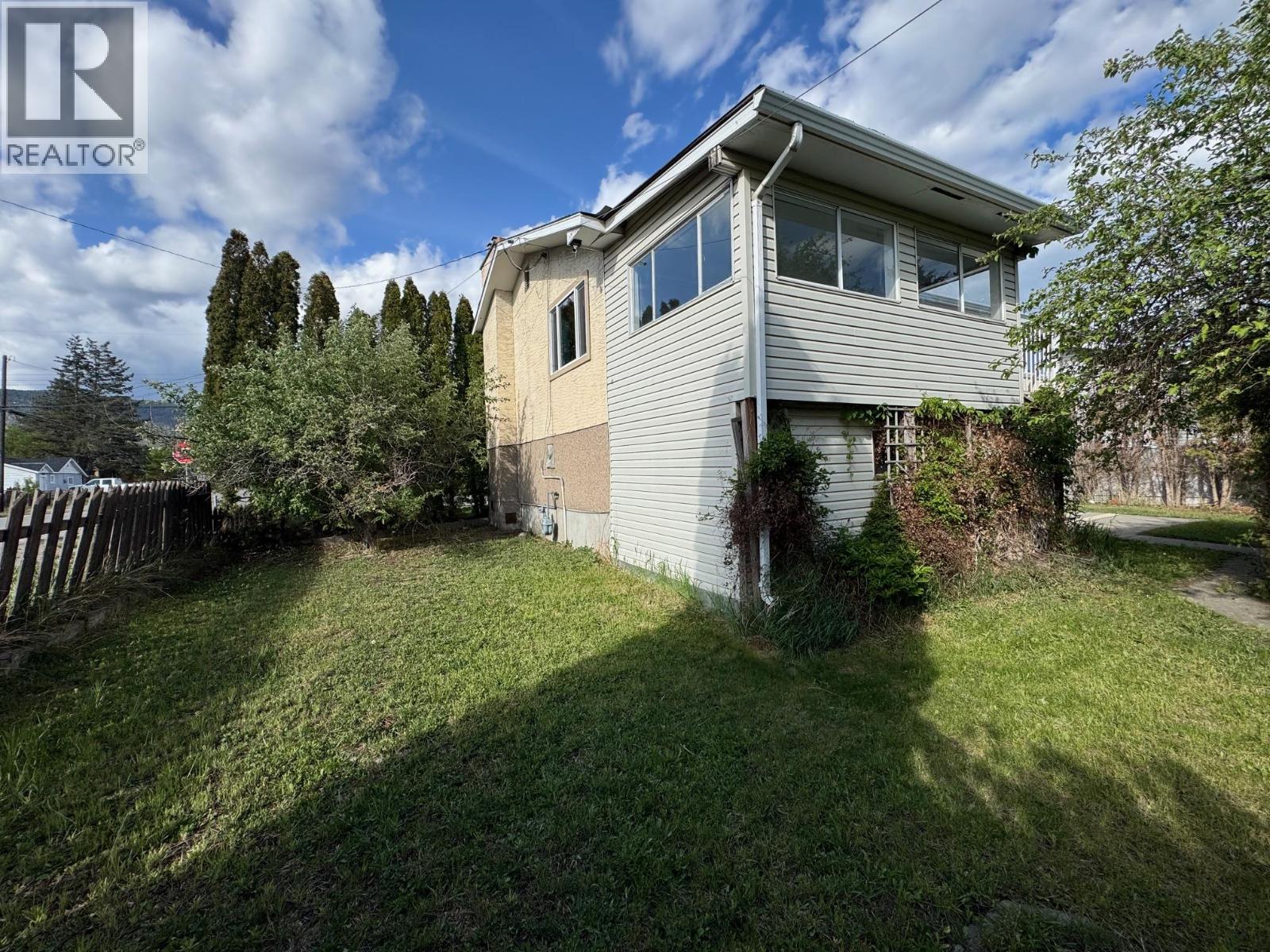 2402 Clapperton Avenue, Merritt, British Columbia  V1K 1A2 - Photo 19 - 10388174