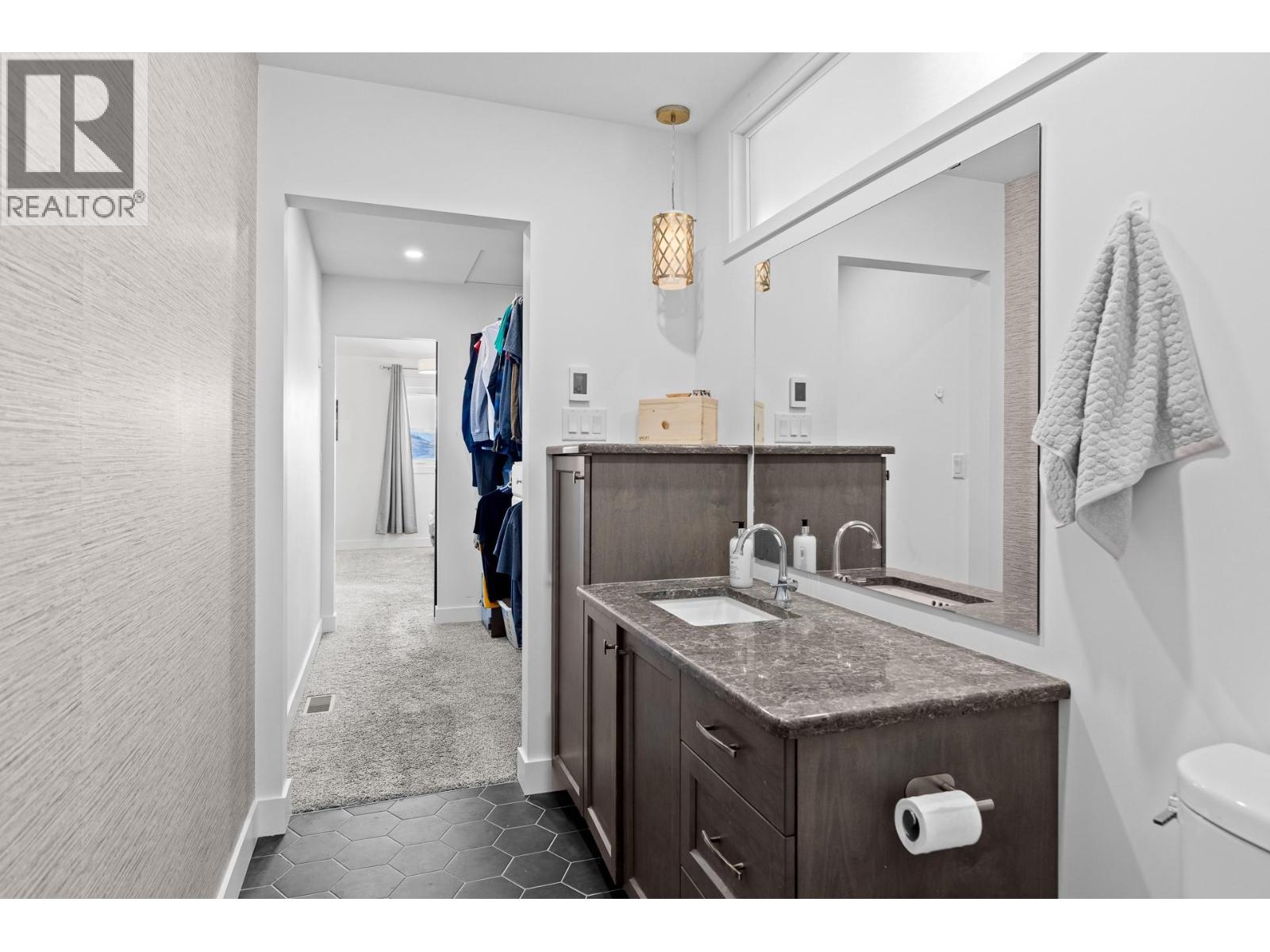 647 Mt Ida Drive, Coldstream, British Columbia  V1B 3Y6 - Photo 38 - 10387962