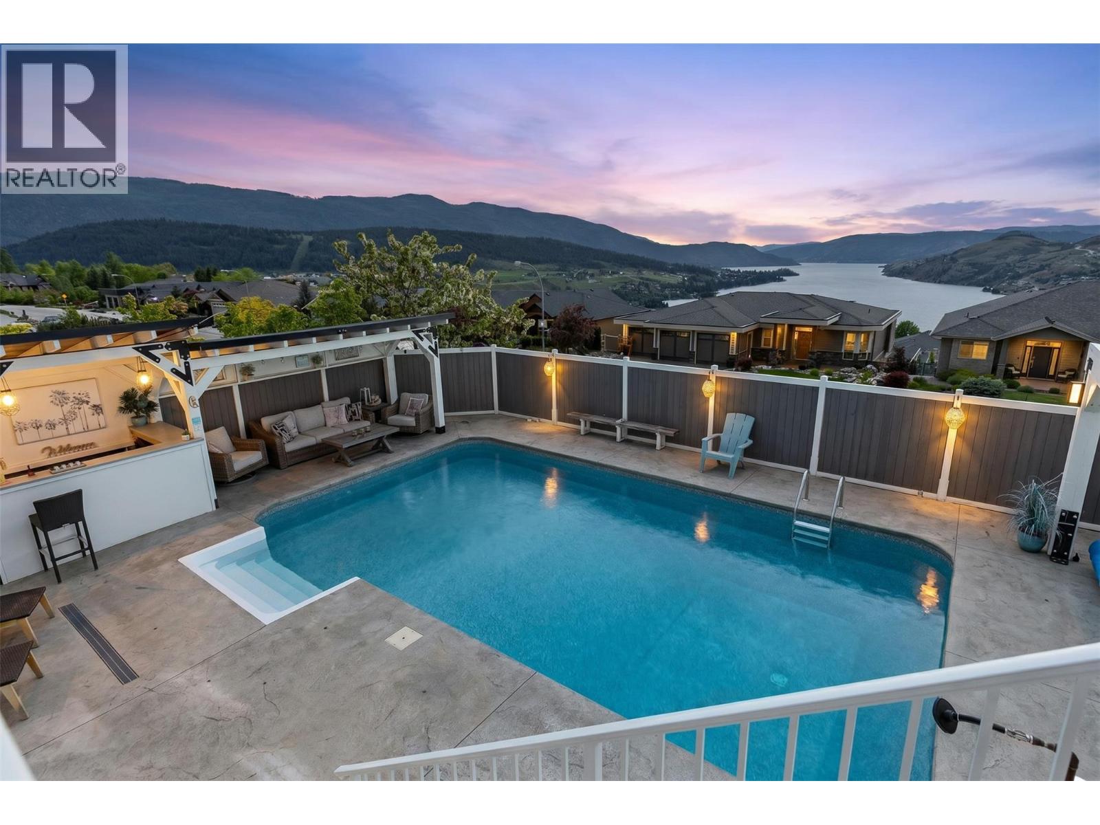 647 Mt Ida Drive, Coldstream, British Columbia  V1B 3Y6 - Photo 4 - 10387962