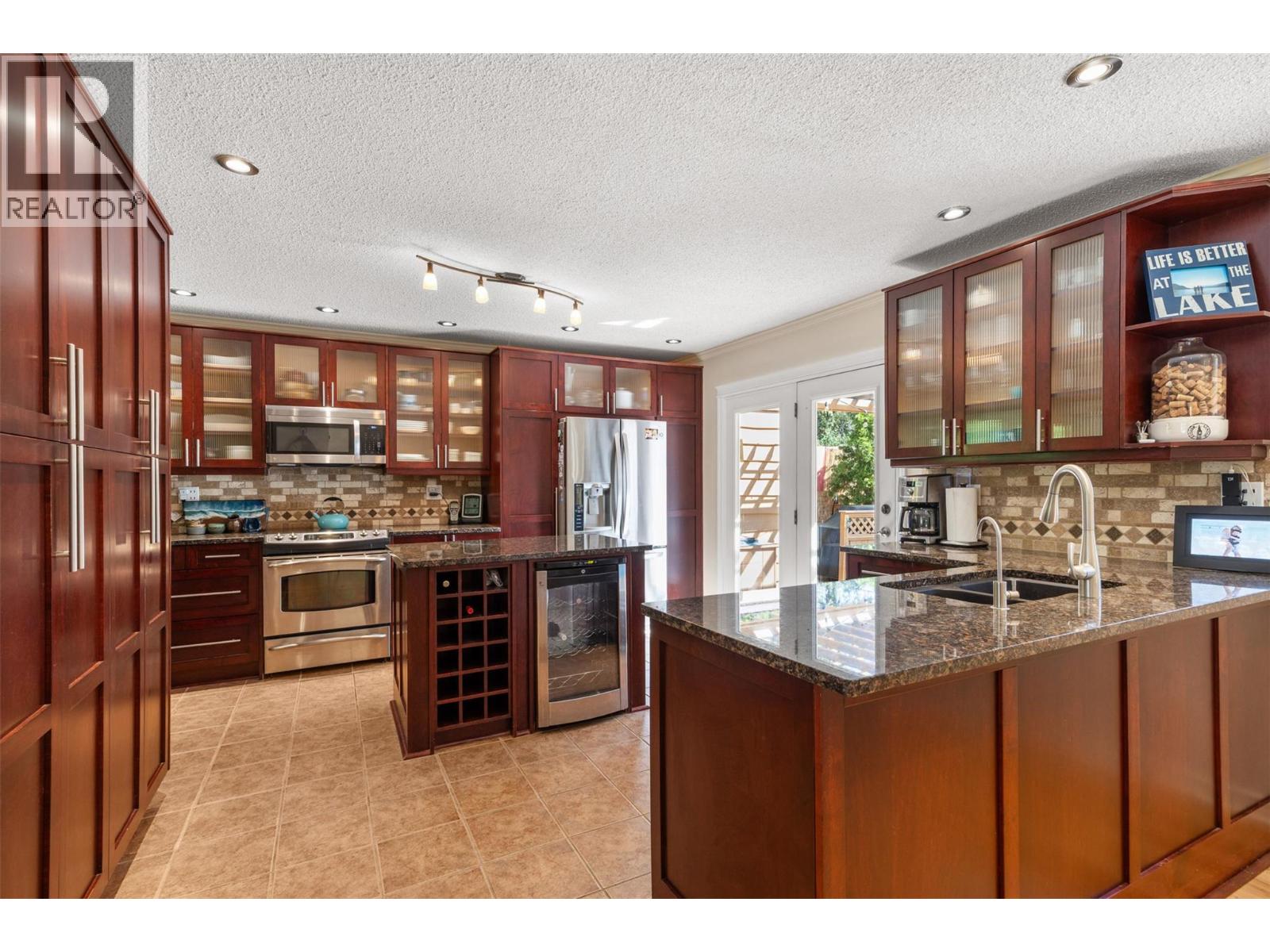 3217 Webber Road, West Kelowna, British Columbia  V4T 1E9 - Photo 11 - 10388039
