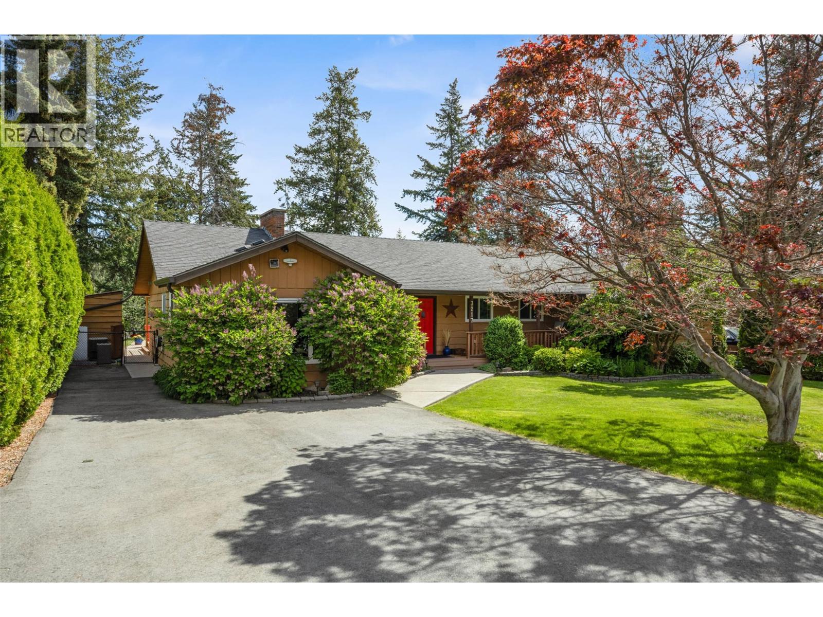 3217 Webber Road, West Kelowna, British Columbia  V4T 1E9 - Photo 3 - 10388039